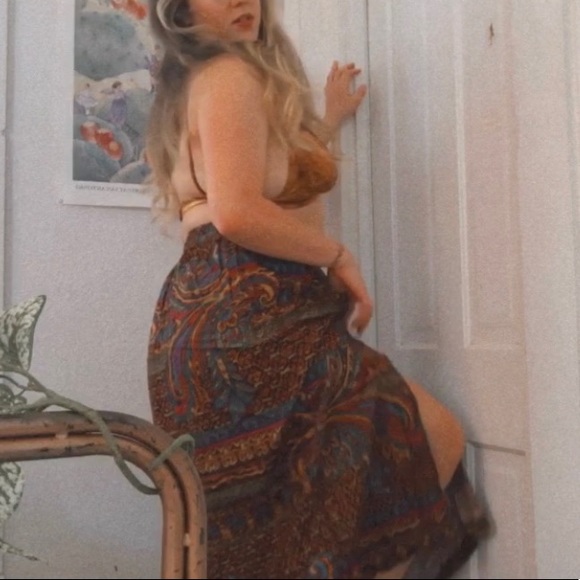 Thrift for me 💛 Custom Style Box - Picture 3 of 4